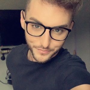 Meet your Posher, Seth